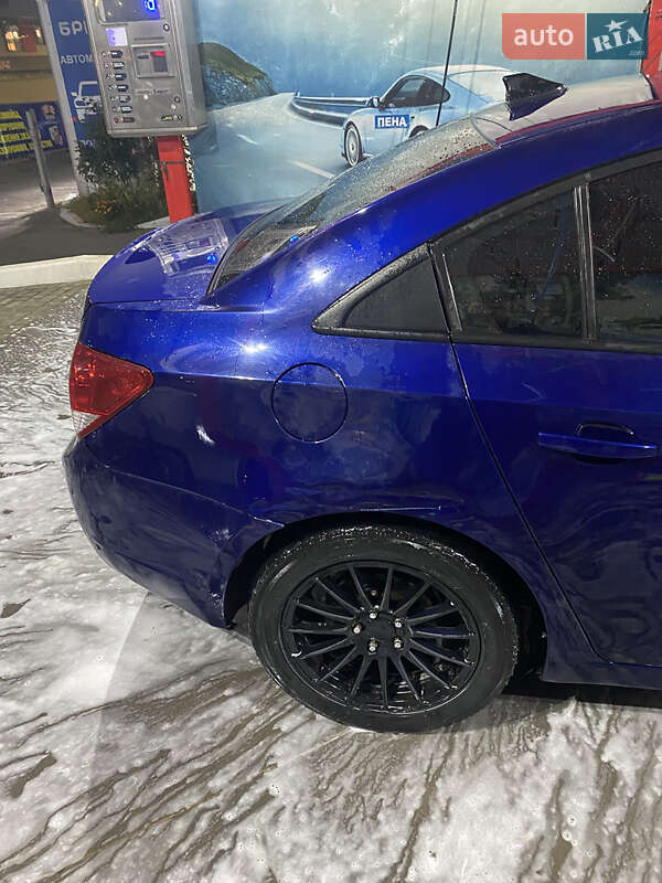 Седан Chevrolet Cruze 2013 в Днепре