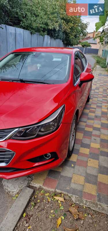Седан Chevrolet Cruze 2017 в Ужгороді