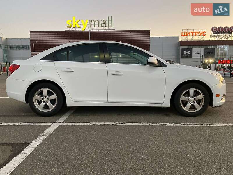 Седан Chevrolet Cruze 2013 в Киеве фото 15 Седан Chevrolet Cruze 2013 в Киеве