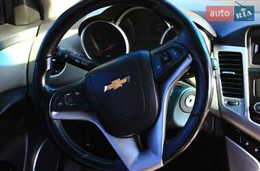Седан Chevrolet Cruze 2011 в 