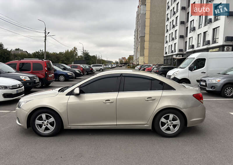 Седан Chevrolet Cruze 2014 в Чернигове