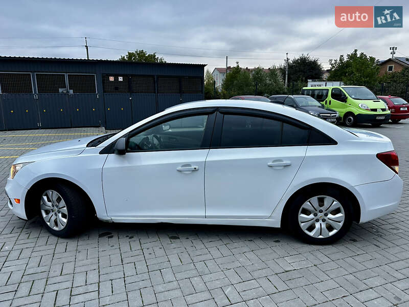 Седан Chevrolet Cruze 2015 в Вінниці