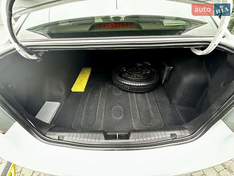 Седан Chevrolet Cruze 2015 в Вінниці