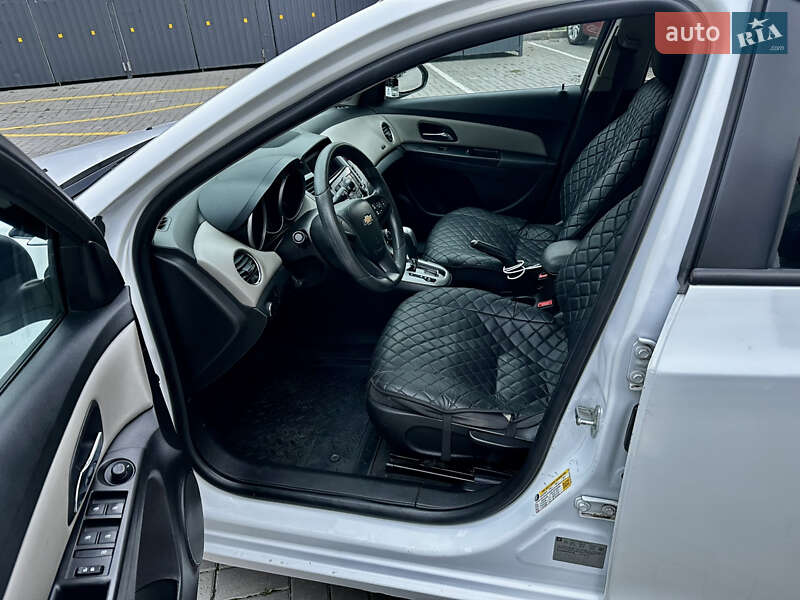 Седан Chevrolet Cruze 2015 в Вінниці