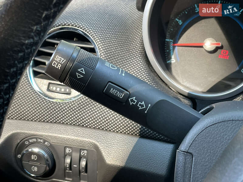 Хэтчбек Chevrolet Cruze 2014 в Киеве фото 17 Хэтчбек Chevrolet Cruze 2014 в Киеве