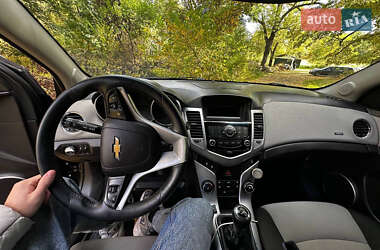Седан Chevrolet Cruze 2011 в 
