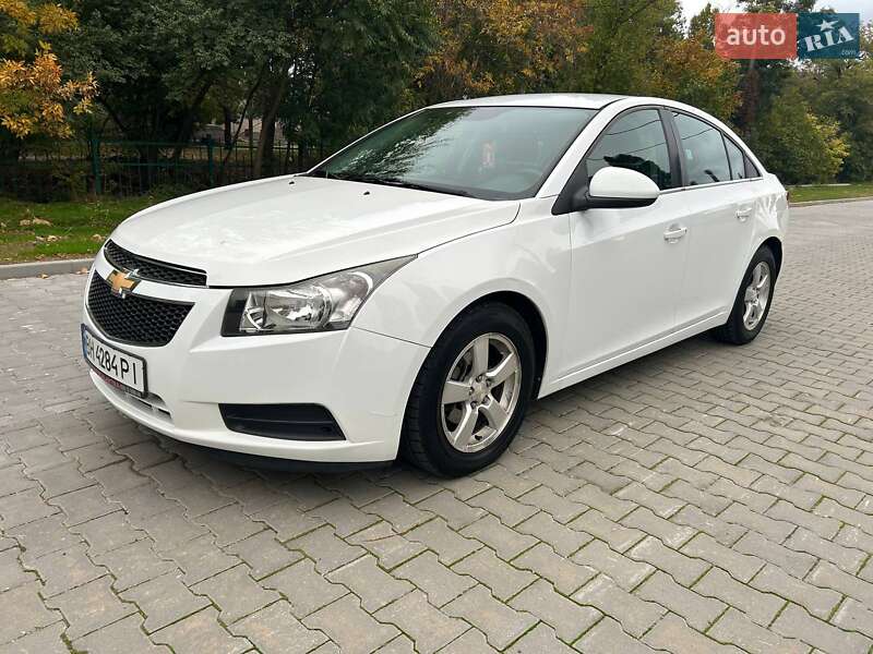 Седан Chevrolet Cruze 2014 в Черноморске фото Седан Chevrolet Cruze 2014 в Черноморске