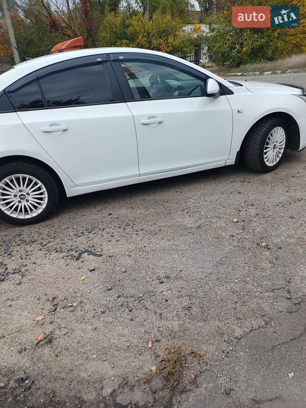 Седан Chevrolet Cruze 2010 в Черкассах фото 10 Седан Chevrolet Cruze 2010 в Черкассах