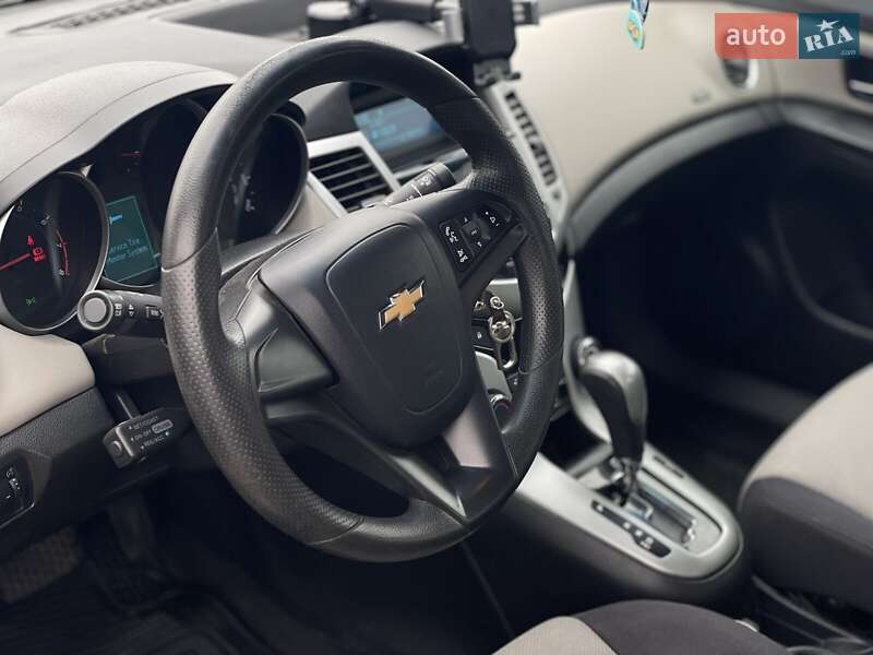Седан Chevrolet Cruze 2014 в Дніпрі фото 15 Седан Chevrolet Cruze 2014 в Дніпрі