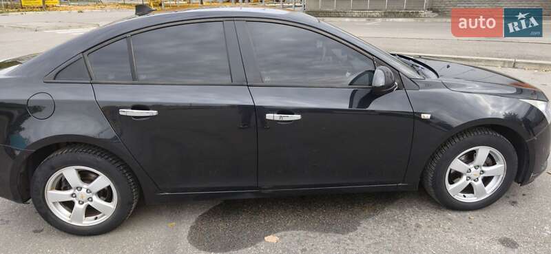 Седан Chevrolet Cruze 2010 в Броварах фото 4 Седан Chevrolet Cruze 2010 в Броварах