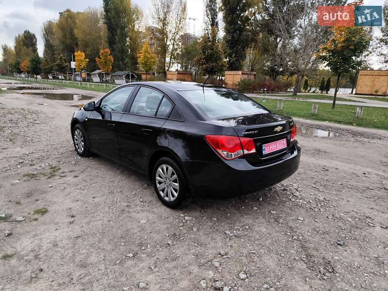 Седан Chevrolet Cruze 2009 в Киеве фото 14 Седан Chevrolet Cruze 2009 в Киеве