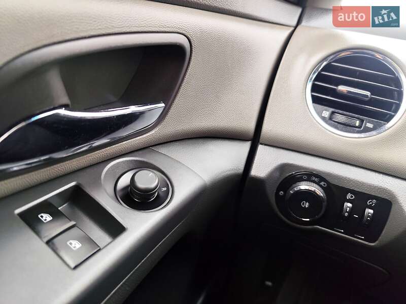 Седан Chevrolet Cruze 2009 в Киеве фото 27 Седан Chevrolet Cruze 2009 в Киеве