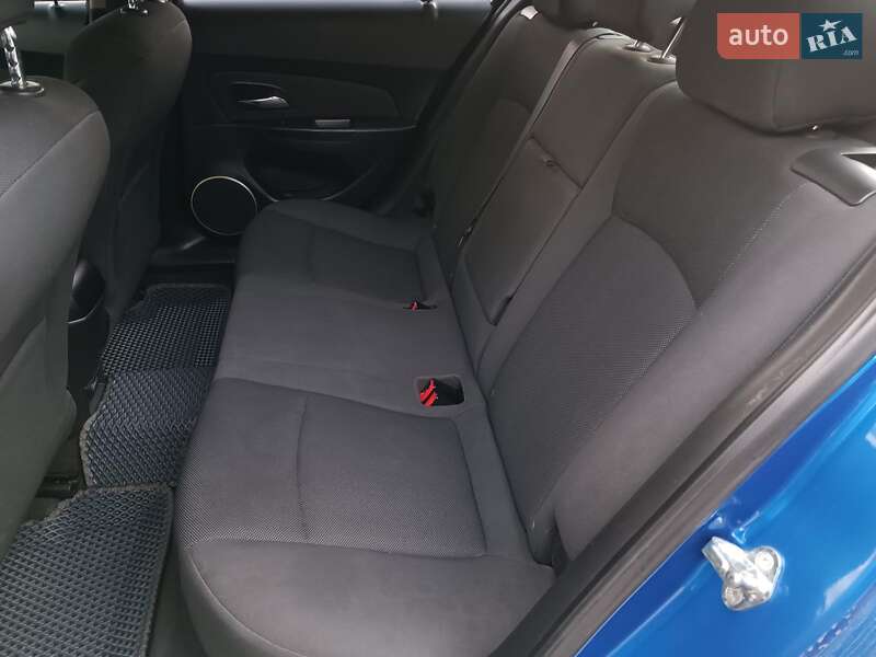 Седан Chevrolet Cruze 2011 в Харкові