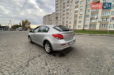 Хэтчбек Chevrolet Cruze 2012 в 