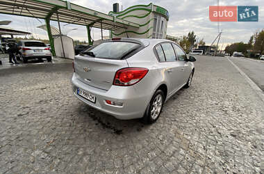 Хэтчбек Chevrolet Cruze 2012 в 