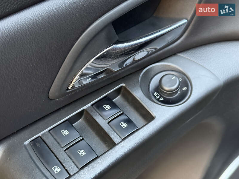 Седан Chevrolet Cruze 2012 в Харькове фото 31 Седан Chevrolet Cruze 2012 в Харькове