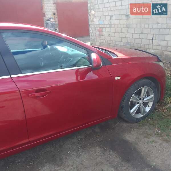 Седан Chevrolet Cruze 2013 в Чернігові