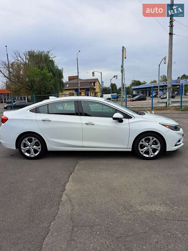 Седан Chevrolet Cruze 2016 в Киеве