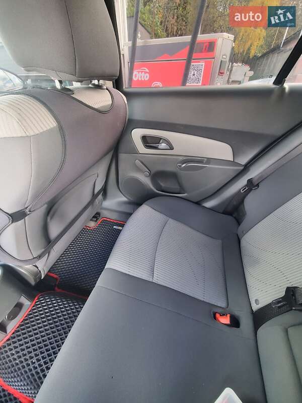 Седан Chevrolet Cruze 2009 в Хмельницком фото 18 Седан Chevrolet Cruze 2009 в Хмельницком