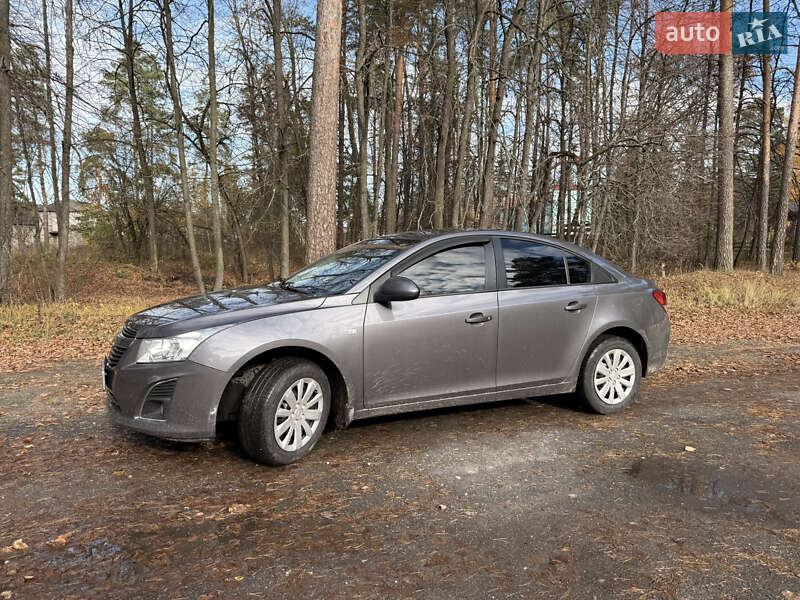 Седан Chevrolet Cruze 2014 в Глухове фото 4 Седан Chevrolet Cruze 2014 в Глухове