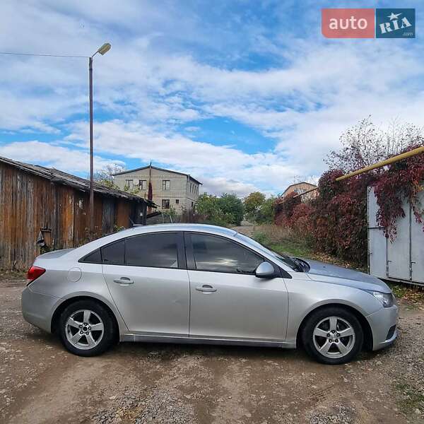 Седан Chevrolet Cruze 2014 в Одессе фото 34 Седан Chevrolet Cruze 2014 в Одессе