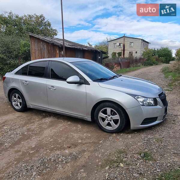 Седан Chevrolet Cruze 2014 в Одессе фото 11 Седан Chevrolet Cruze 2014 в Одессе