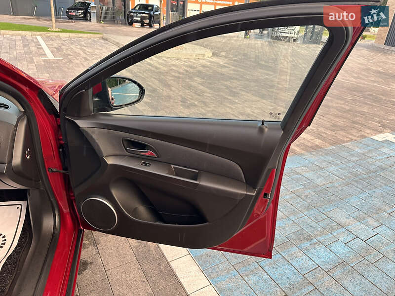 Универсал Chevrolet Cruze 2013 в Луцке фото 82 Универсал Chevrolet Cruze 2013 в Луцке