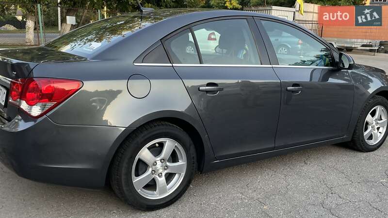Седан Chevrolet Cruze 2013 в Полтаві