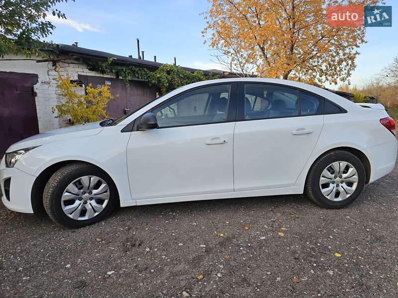 Седан Chevrolet Cruze 2015 в Кривому Розі