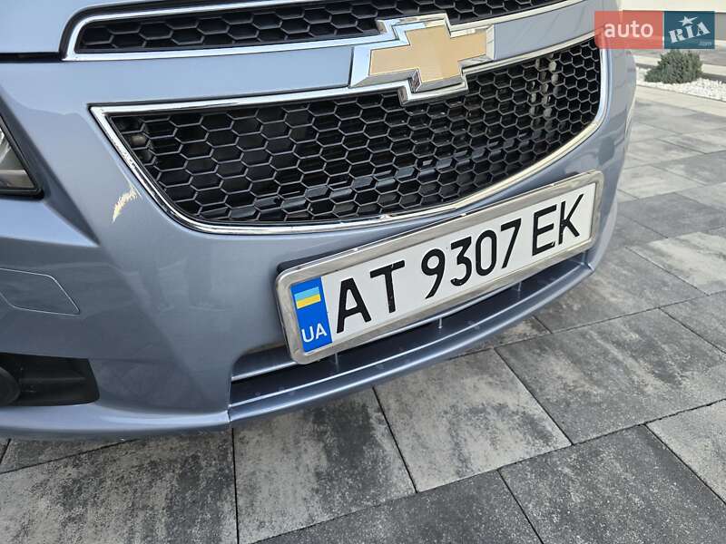 Седан Chevrolet Cruze 2011 в Ивано-Франковске