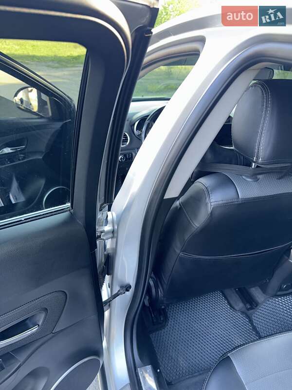 Седан Chevrolet Cruze 2011 в Днепре фото 26 Седан Chevrolet Cruze 2011 в Днепре