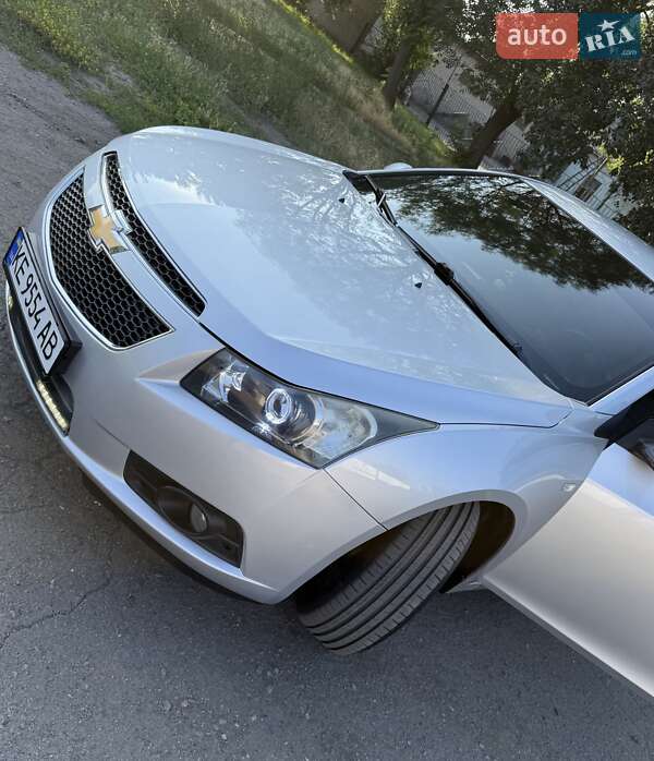 Седан Chevrolet Cruze 2011 в Днепре фото 30 Седан Chevrolet Cruze 2011 в Днепре