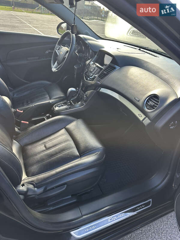 Седан Chevrolet Cruze 2013 в Луцке