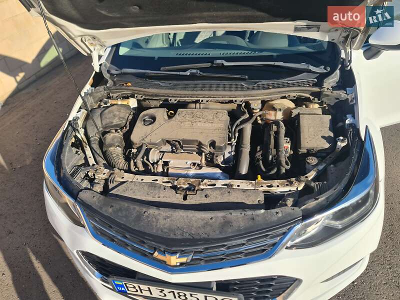 Седан Chevrolet Cruze 2016 в Черноморске