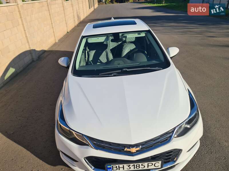 Седан Chevrolet Cruze 2016 в Черноморске