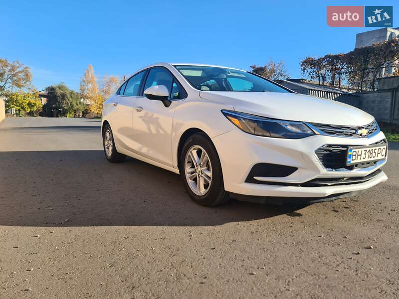 Седан Chevrolet Cruze 2016 в Черноморске