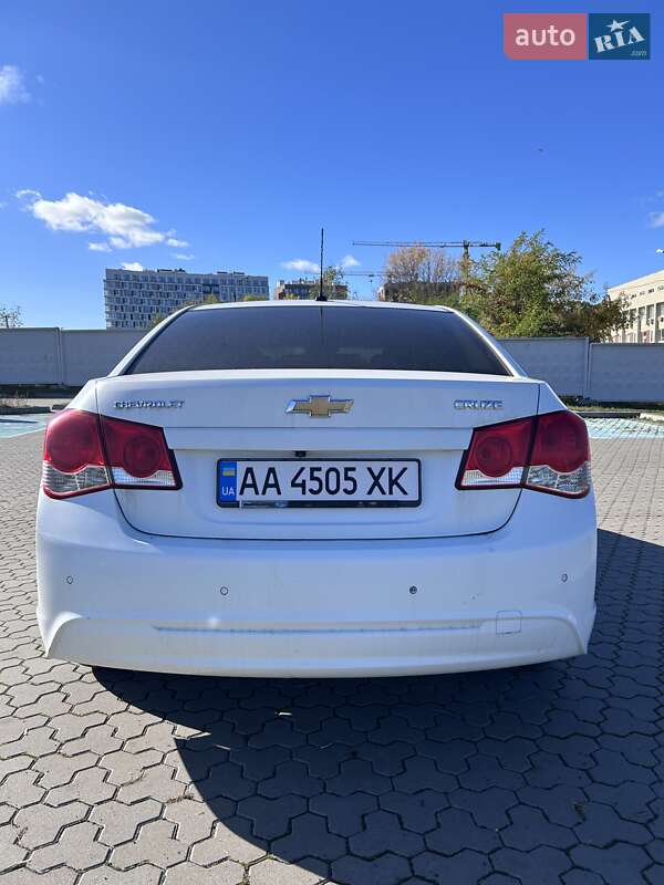 Седан Chevrolet Cruze 2012 в Киеве фото 17 Седан Chevrolet Cruze 2012 в Киеве