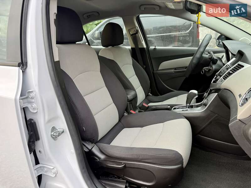 Седан Chevrolet Cruze 2015 в Харькове фото 9 Седан Chevrolet Cruze 2015 в Харькове