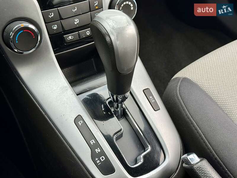 Седан Chevrolet Cruze 2015 в Харькове фото 17 Седан Chevrolet Cruze 2015 в Харькове