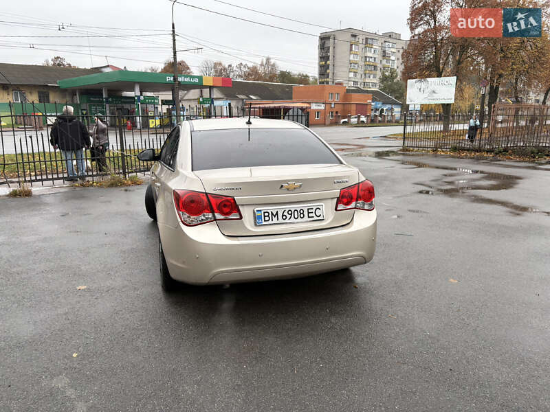 Седан Chevrolet Cruze 2011 в Чернигове