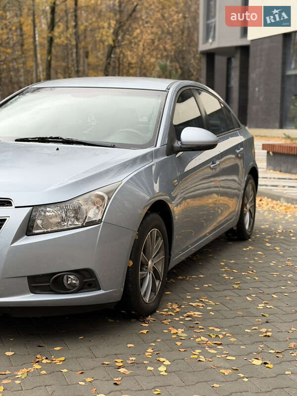 Седан Chevrolet Cruze 2009 в Тернополе фото 10 Седан Chevrolet Cruze 2009 в Тернополе