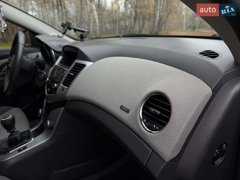 Седан Chevrolet Cruze 2009 в Тернополе фото 17 Седан Chevrolet Cruze 2009 в Тернополе