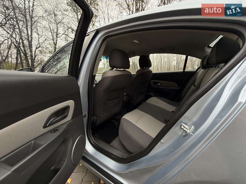 Седан Chevrolet Cruze 2009 в Тернополе фото 21 Седан Chevrolet Cruze 2009 в Тернополе