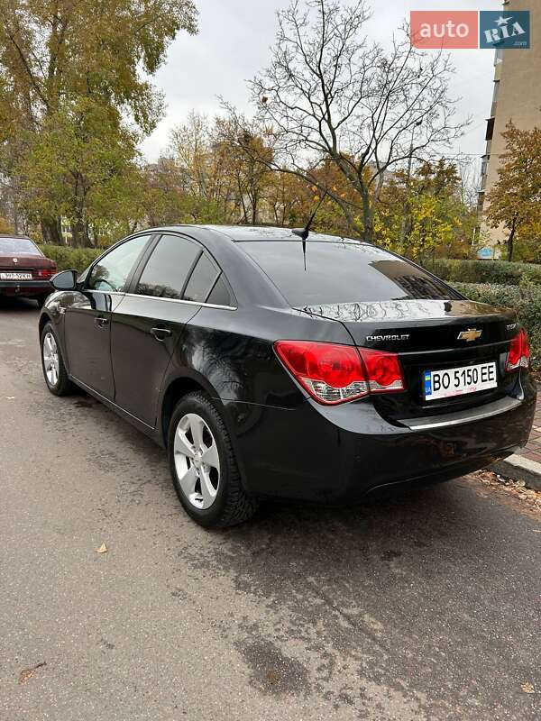 Седан Chevrolet Cruze 2010 в Киеве фото 6 Седан Chevrolet Cruze 2010 в Киеве