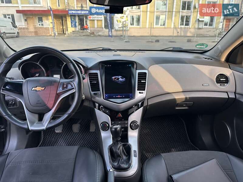 Седан Chevrolet Cruze 2009 в Тернополе