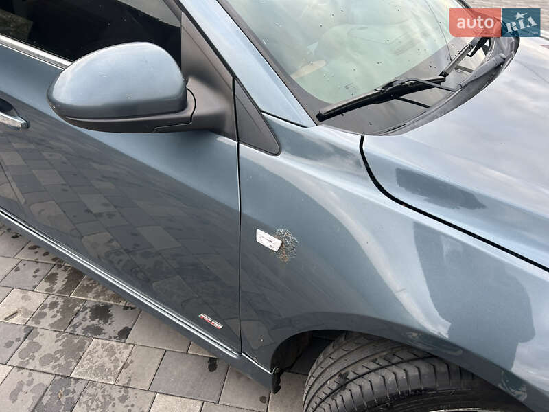 Седан Chevrolet Cruze 2012 в Полтаве