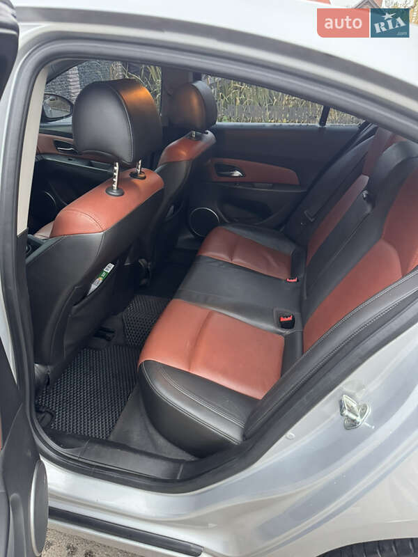 Седан Chevrolet Cruze 2009 в Киеве фото 8 Седан Chevrolet Cruze 2009 в Киеве
