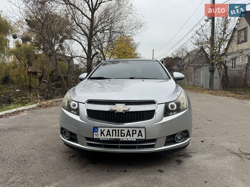 Седан Chevrolet Cruze 2009 в Киеве фото 3 Седан Chevrolet Cruze 2009 в Киеве