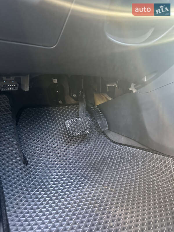 Седан Chevrolet Cruze 2009 в Львове фото 6 Седан Chevrolet Cruze 2009 в Львове