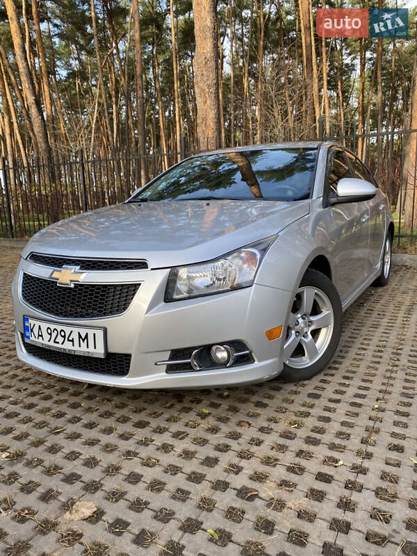 Седан Chevrolet Cruze 2014 в Киеве